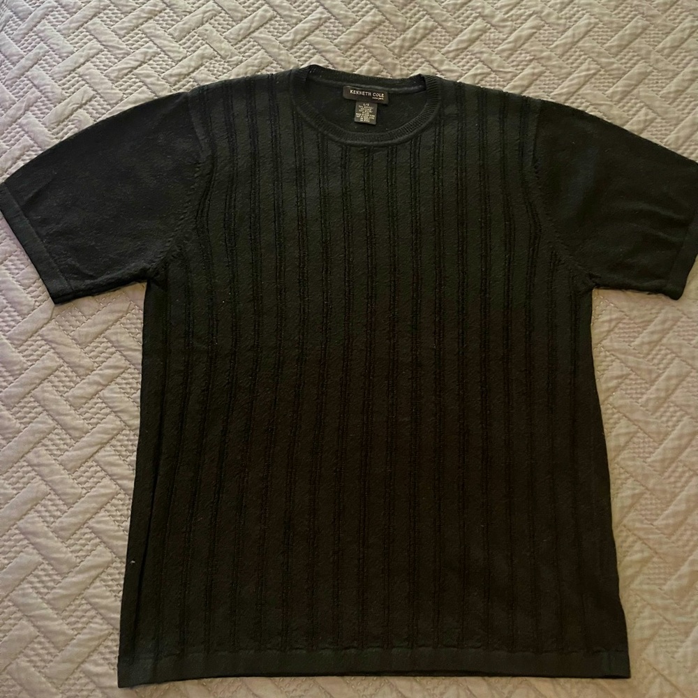 EUC KENNETH COLE Mens Large Black Short Sleeve Ribbed Lightweight Sweater Shirt